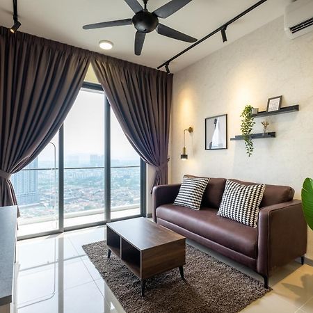Апартаменты Contemporary United Point 6 Pax 现代风格 Desa Park & Mont Kiara Куала-Лумпур Экстерьер фото