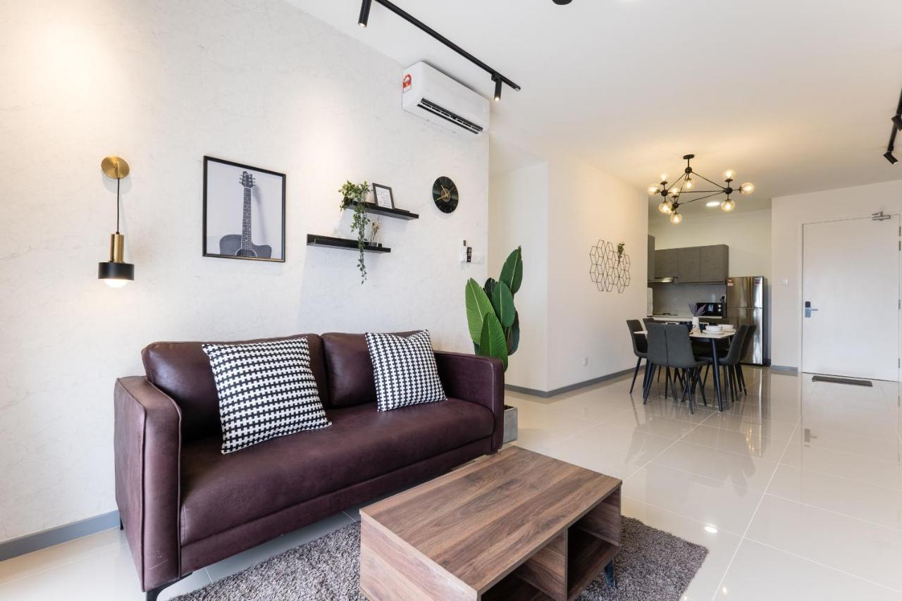 Апартаменты Contemporary United Point 6 Pax 现代风格 Desa Park & Mont Kiara Куала-Лумпур Экстерьер фото